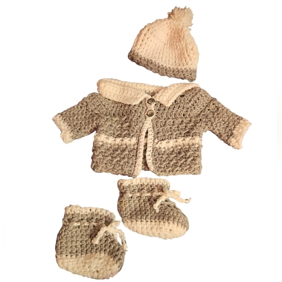 Hand Crafted Baby Sweater Hand Knit Crochet White Gray Botties Pom pom Hat 3-set - Picture 7 of 17